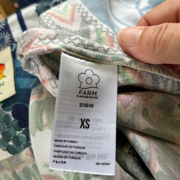 Farm Rio Mixed Scarfs Printed Button Front Top - Picture 9 of 11